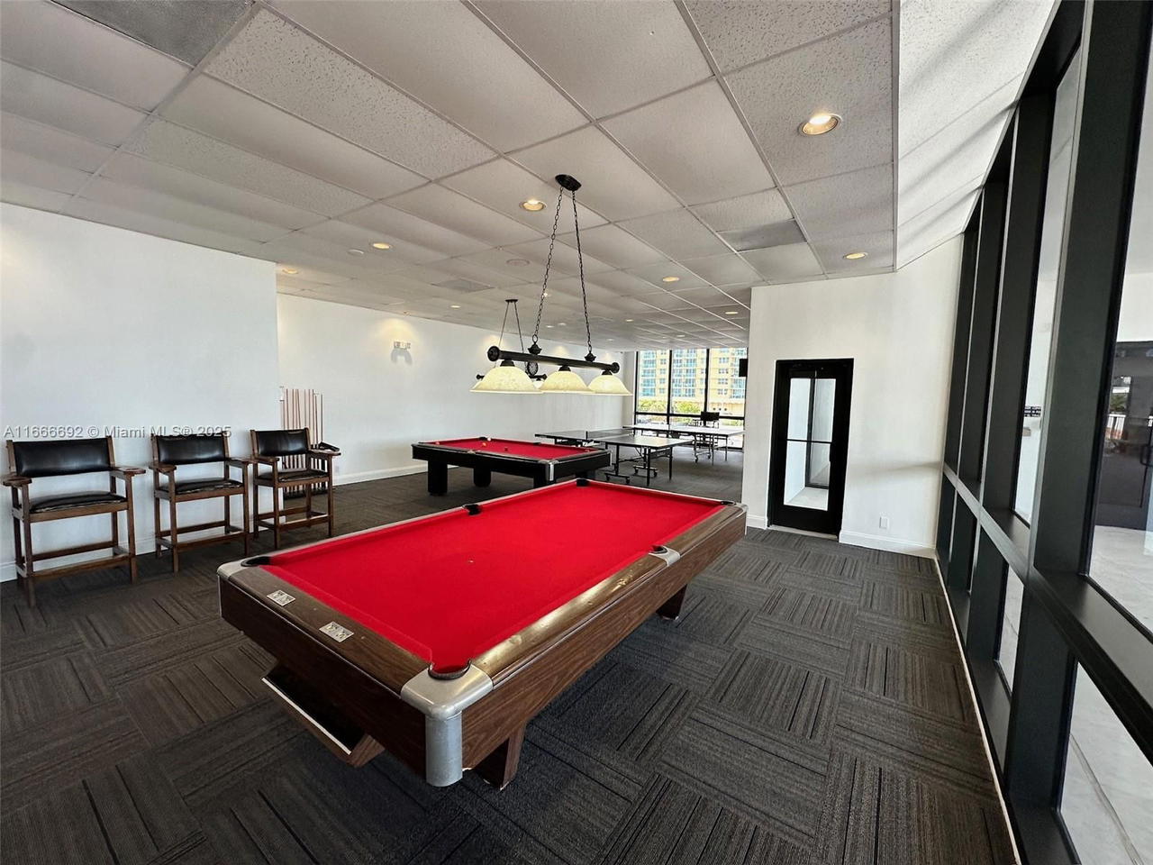 Real estate property located at 2201 Ocean Dr #904, Broward, Quadomain Tower I And Iv, Hollywood, FL