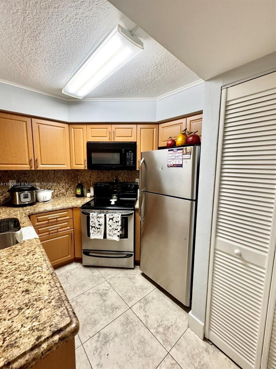 Real estate property located at 8215 152nd Ave G-107, Miami-Dade, VERABELLA FALLS CONDO, Miami, FL