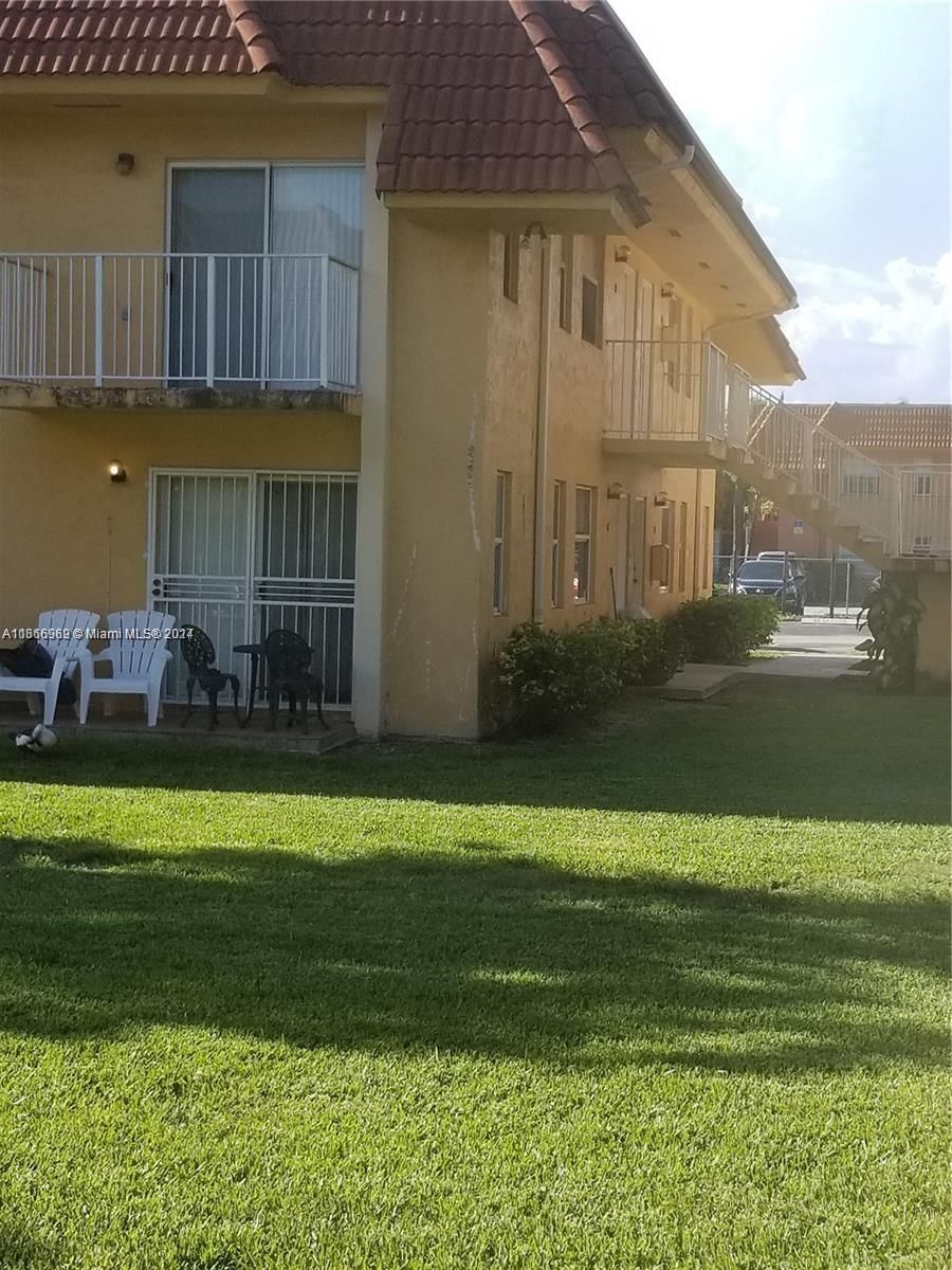 Real estate property located at 7121 129th Ave #1, Miami-Dade, GREENTREE CONDO II, Miami, FL