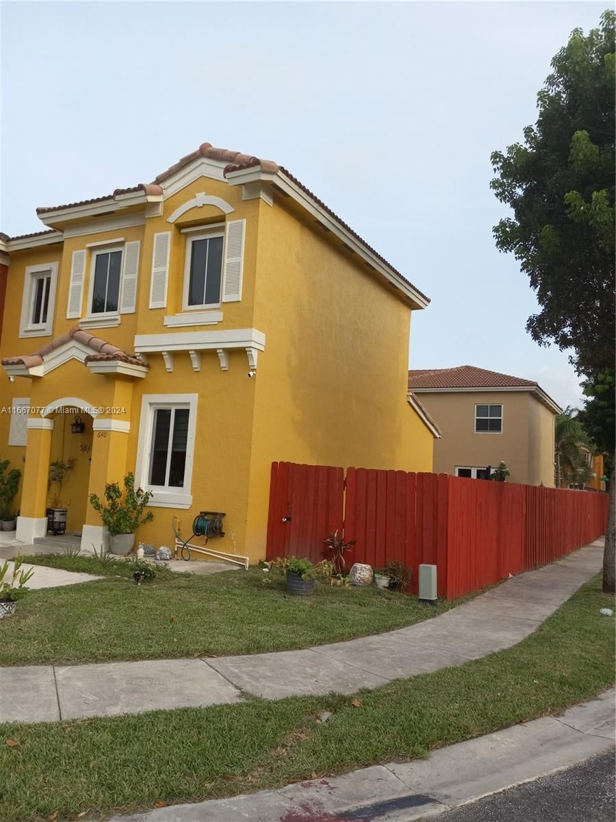 Real estate property located at 640 1st St, Miami-Dade, CASA DEL SUR, Homestead, FL