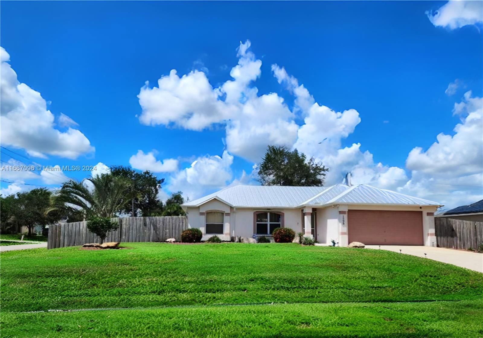 Real estate property located at 1598 Curry St, St Lucie, PORT ST LUCIE SECTION 4, Port St. Lucie, FL