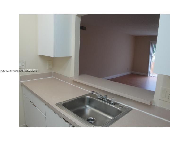 Real estate property located at 18101 68th Ave D210, Miami-dade, Venetian Gardens At Count, Hialeah, FL