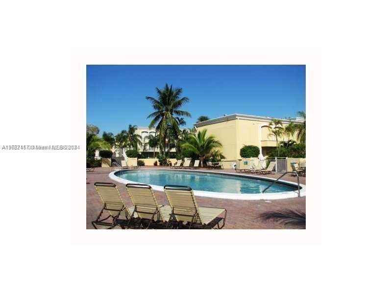 Real estate property located at 18101 68th Ave D210, Miami-dade, Venetian Gardens At Count, Hialeah, FL