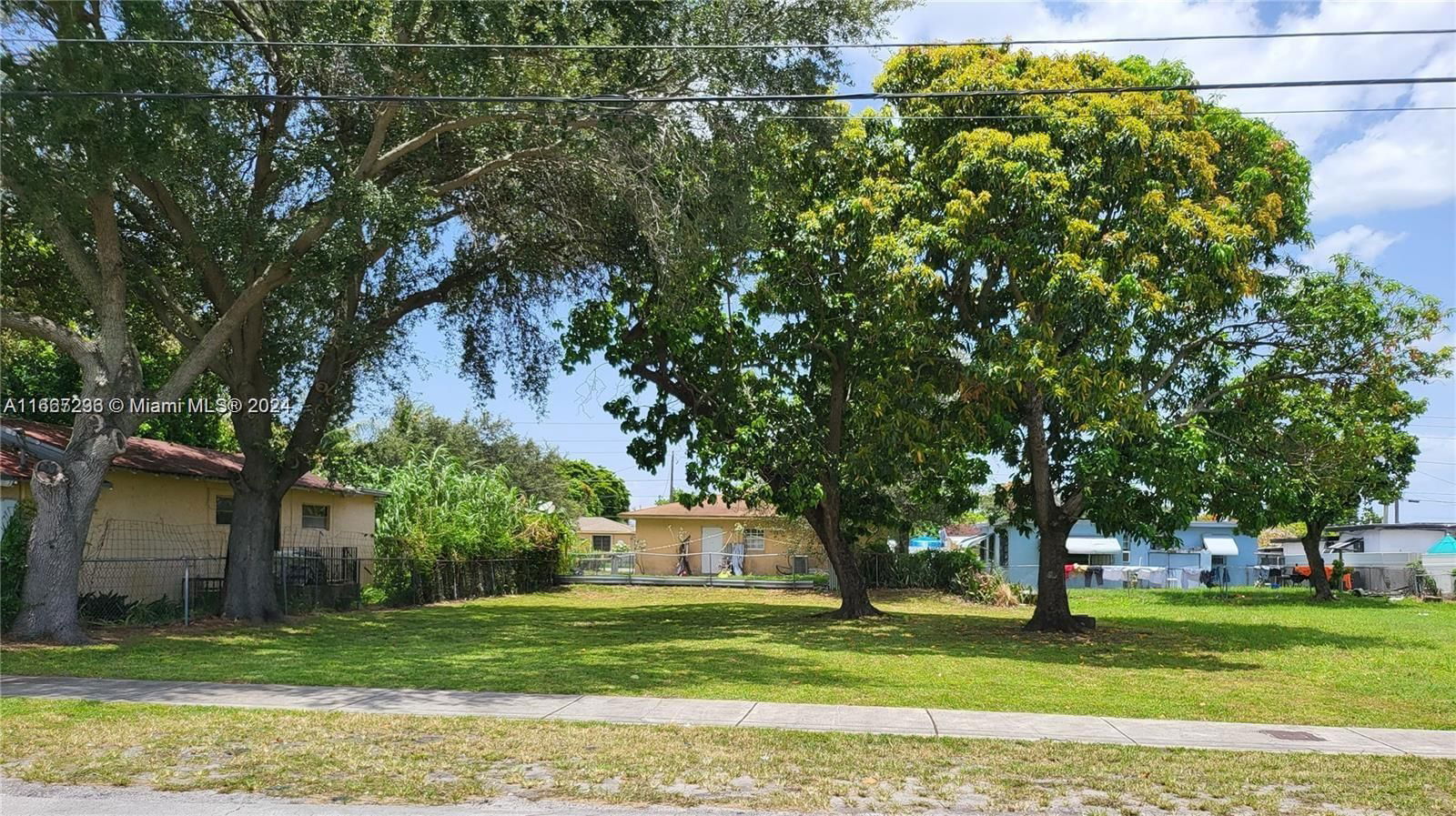 Real estate property located at 2267 80th St, Miami-Dade, W LITTLE RIVER REV, Miami, FL