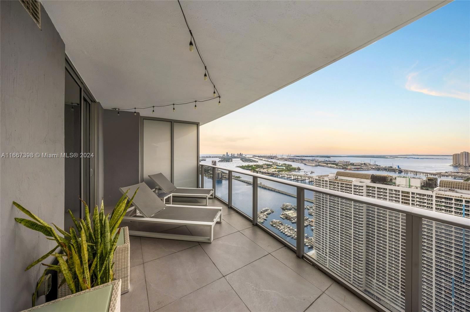 Real estate property located at 488 18th St #4610, Miami-Dade, ARIA ON THE BAY CONDO, Miami, FL