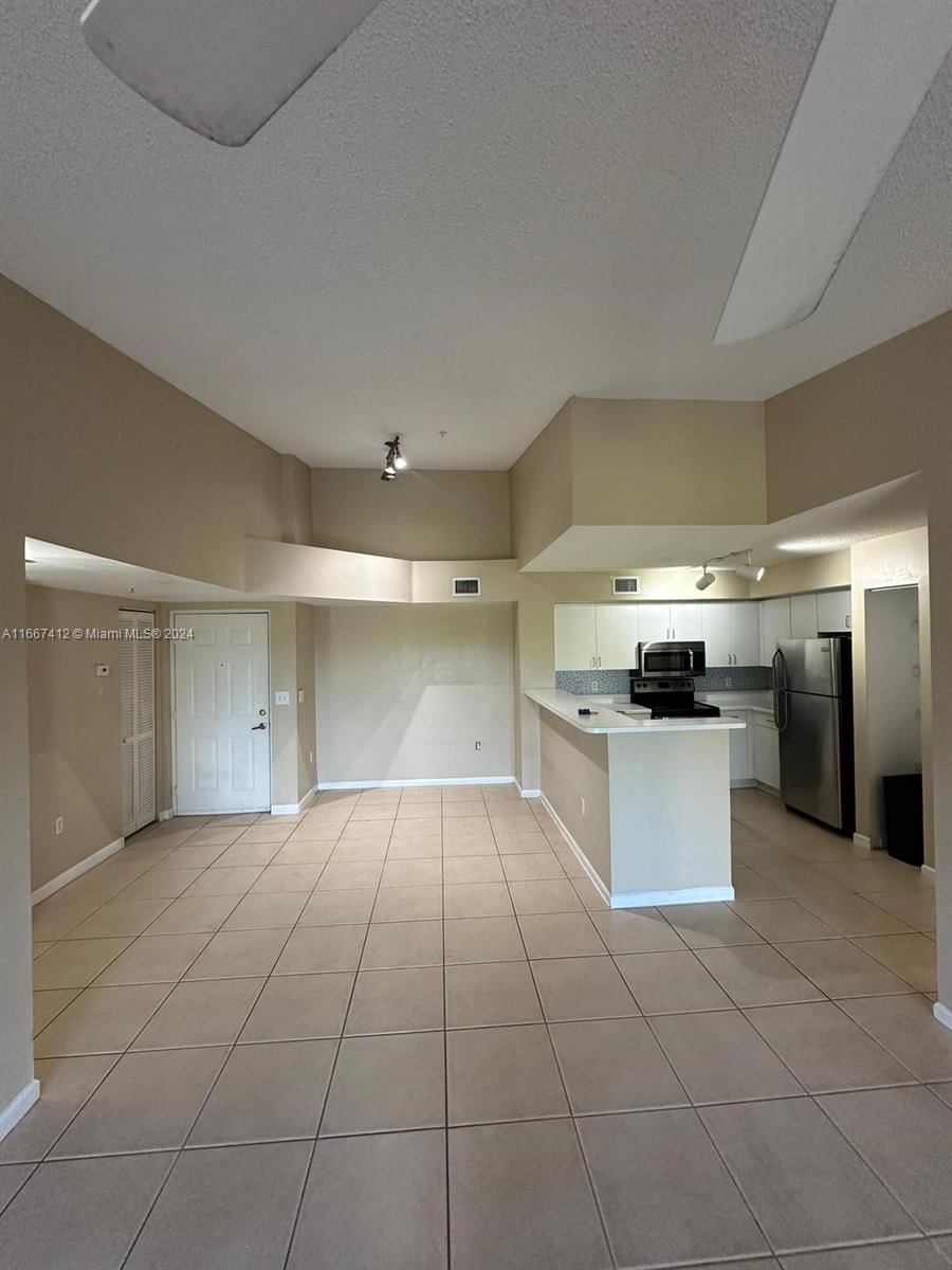 Real estate property located at 4848 State Road 7 #4305, Broward, CARRINGTON AT COCONUT CRE, Coconut Creek, FL