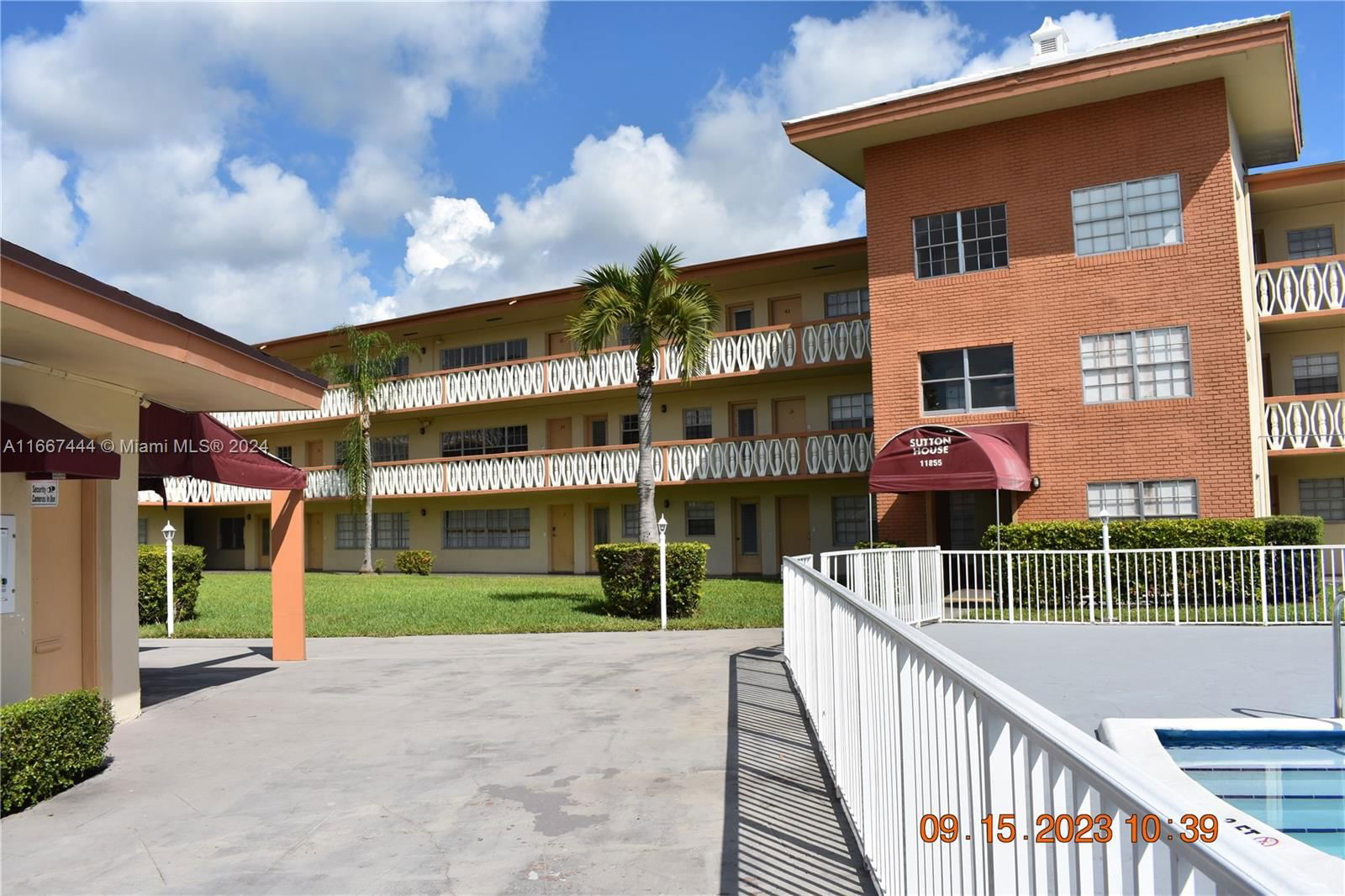 Real estate property located at 11855 19th Dr #8, Miami-Dade, SUTTON HOUSE CONDO, North Miami, FL