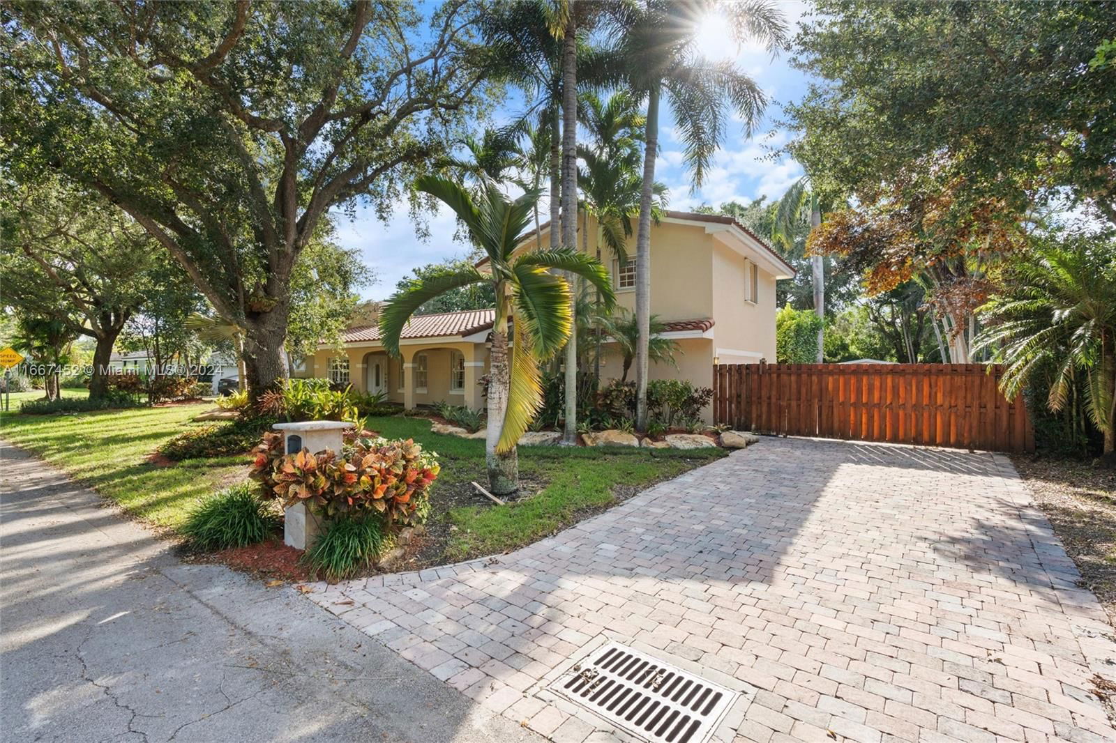 Real estate property located at 15224 80th Ave, Miami-Dade, EASTGROVE EAST, Palmetto Bay, FL