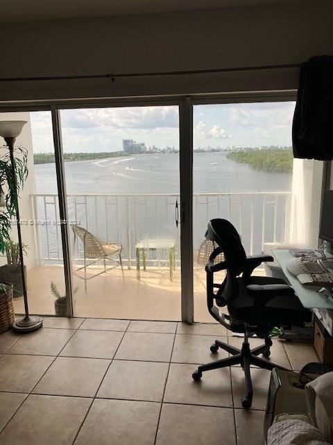 Real estate property located at 500 Bayview Dr #618, Miami-dade, Arlen House West Condo, Sunny Isles Beach, FL