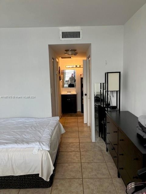 Real estate property located at 500 Bayview Dr #618, Miami-dade, Arlen House West Condo, Sunny Isles Beach, FL