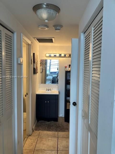 Real estate property located at 500 Bayview Dr #618, Miami-dade, Arlen House West Condo, Sunny Isles Beach, FL