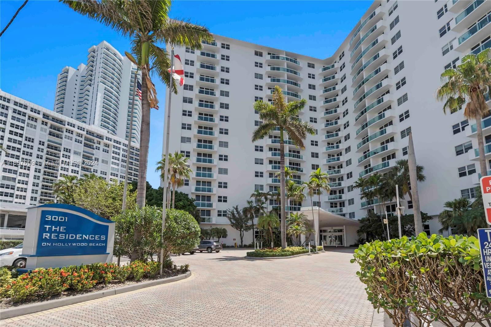 Real estate property located at 3001 Ocean Dr #203, Broward, RESIDENCES ON HOLLYWOOD B, Hollywood, FL