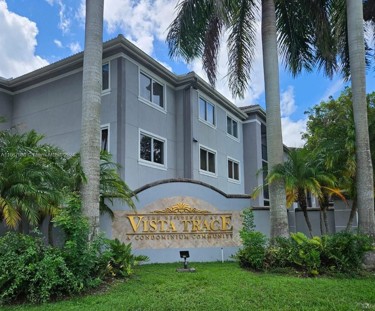 Real estate property located at 15422 284th St #7107, Miami-Dade, VISTA TRACE 7 CONDO, Homestead, FL