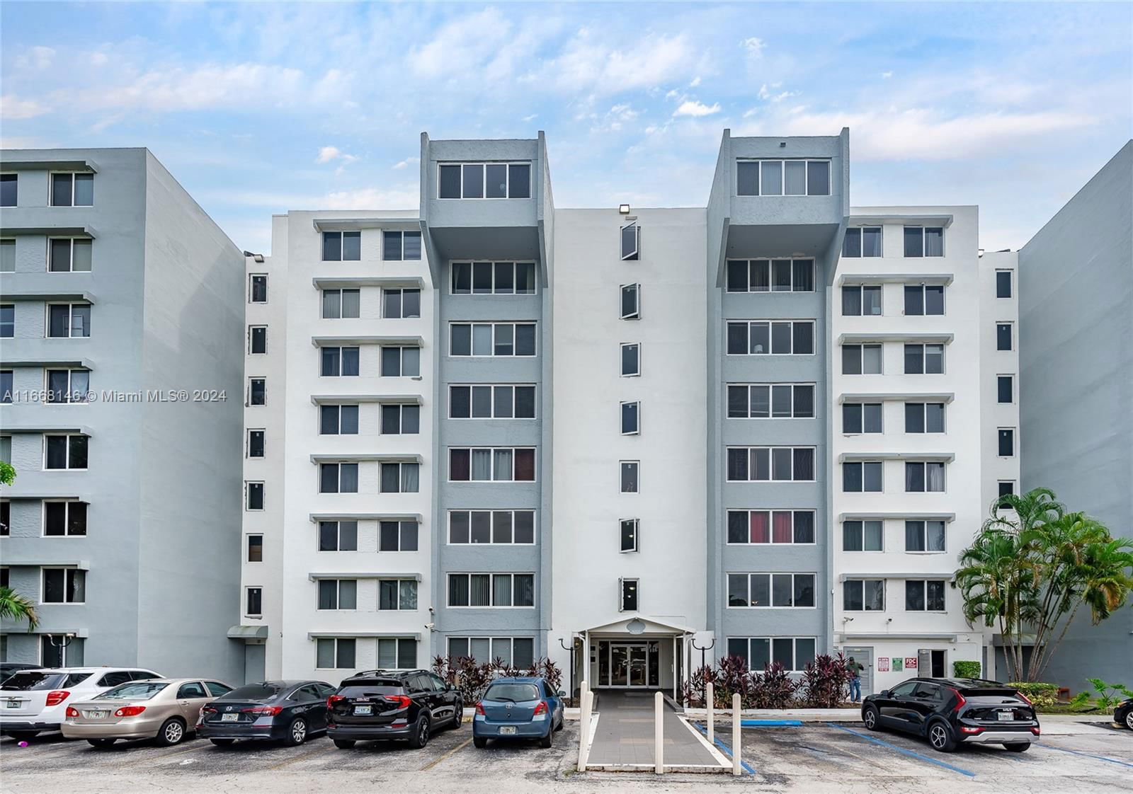 Real estate property located at 9001 77th Ave C603, Miami-Dade, DADELAND PLACE CONDO, Miami, FL