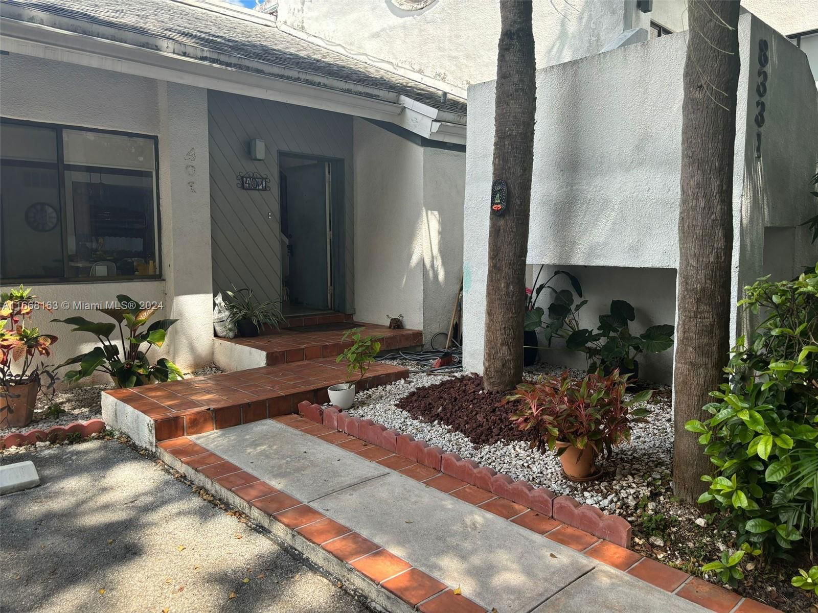 Real estate property located at 8331 157th Ave #401, Miami-Dade, SONOMA LAKE CONDO, Miami, FL