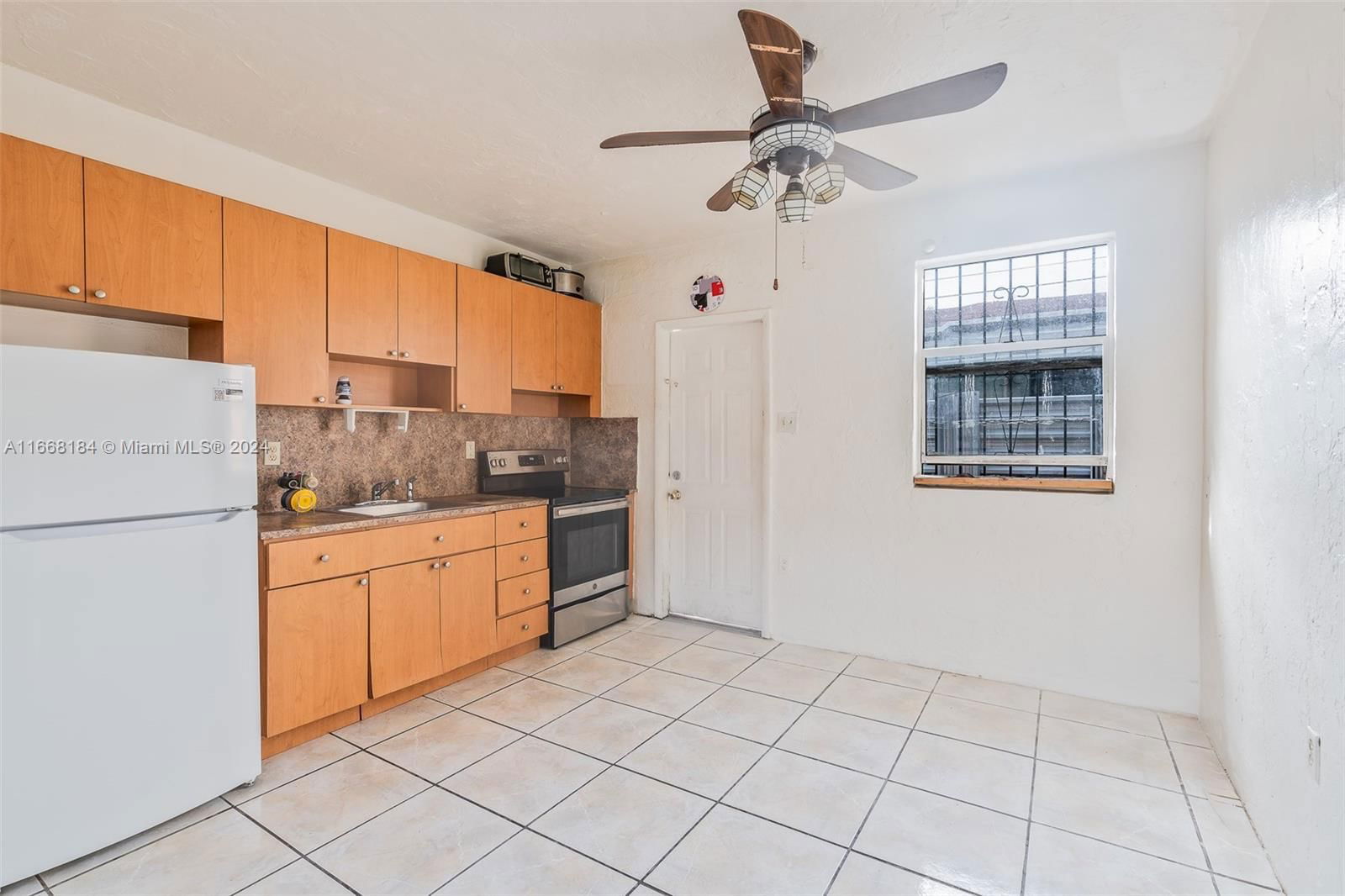 Real estate property located at 2657 14th Ave, Miami-Dade, WEST END PARK AMD PL, Miami, FL