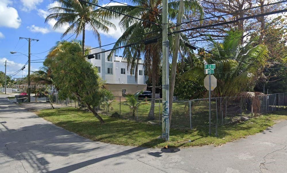 Real estate property located at 3737 20th Ct, Miami-Dade, WOLVERINE PARK, Miami, FL