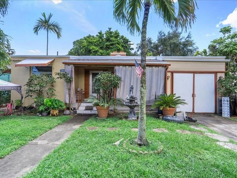 Real estate property located at 1810 16th Ter, Miami-Dade, KENWOOD 1ST ADDN, Miami, FL