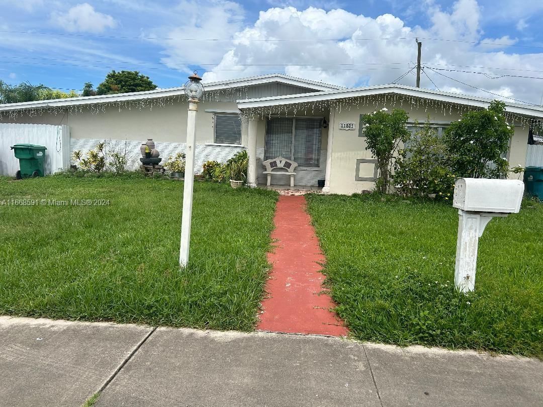 Real estate property located at 11801 176th St, Miami-Dade, SO MIAMI HEIGHTS MANOR, Miami, FL