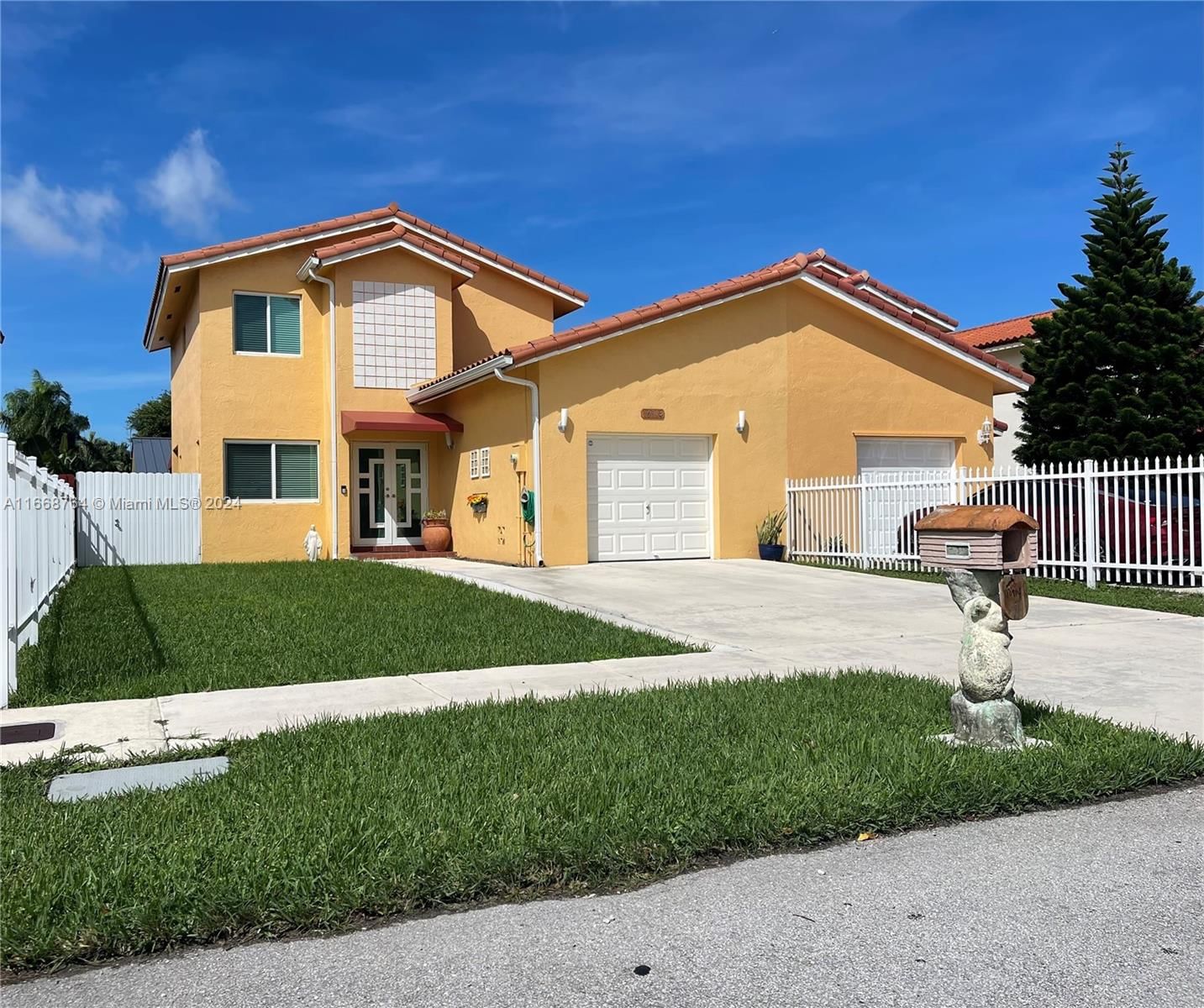 Real estate property located at 10914 146th Ave, Miami-Dade, AILEEN-SUSAN, Miami, FL