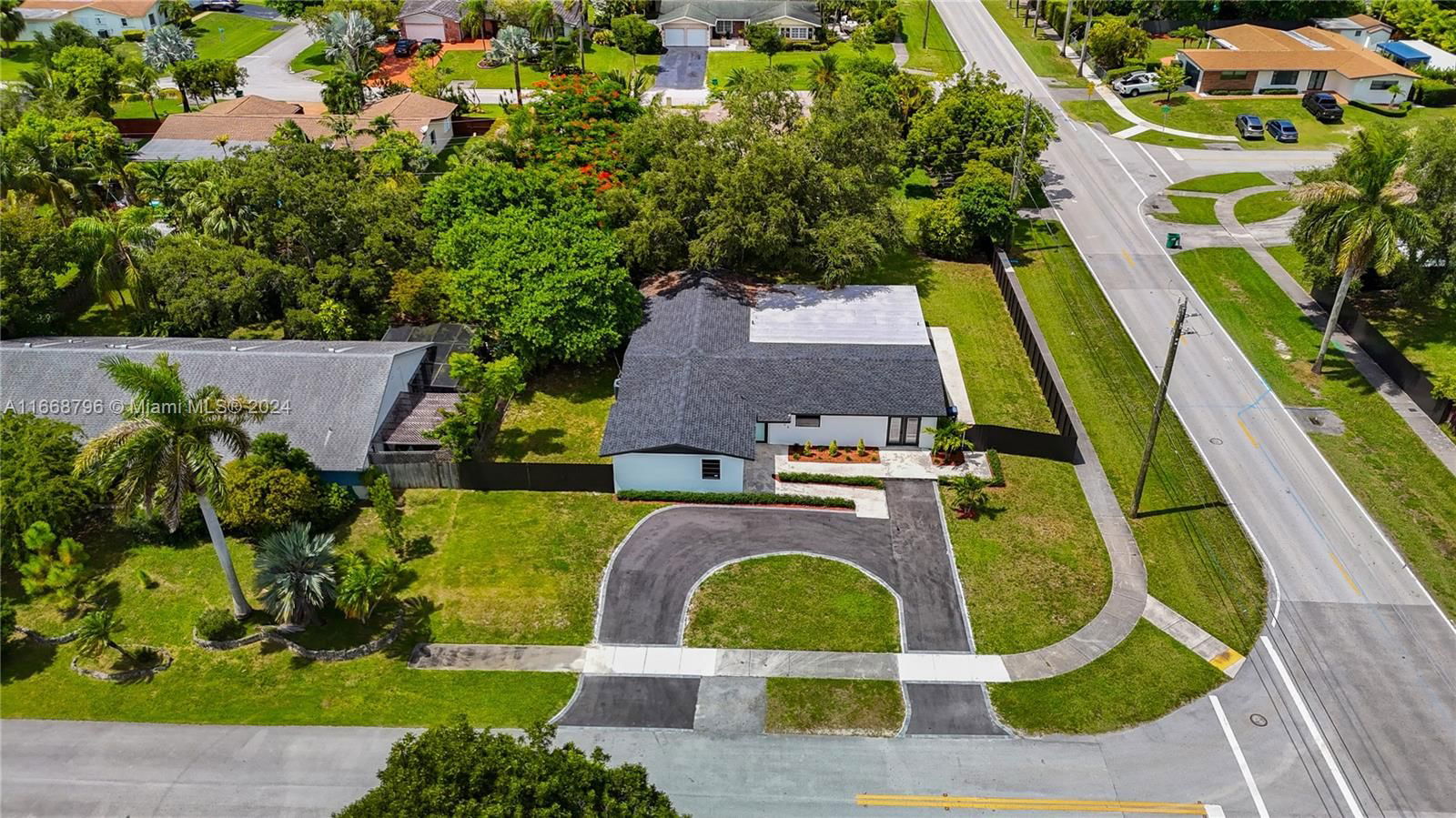 Real estate property located at 8705 185th Ter, Miami-Dade, WHISPERING PINES ESTATES, Cutler Bay, FL