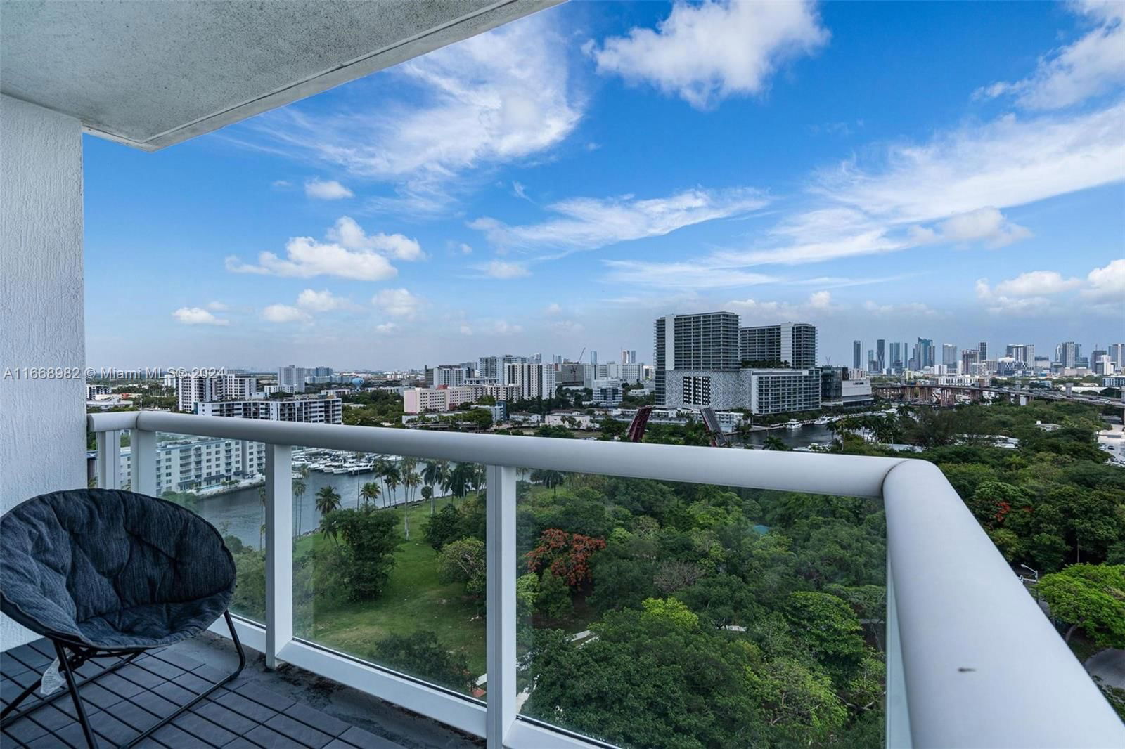 Real estate property located at 1871 S River Dr #1701, Miami-Dade, TERRAZAS RIVERPARK VILLAGE, Miami, FL