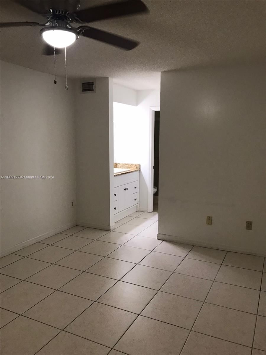 Real estate property located at 423 210th Cir Ter #104-25, Miami-dade, Monterey Village-one Cond, Miami, FL