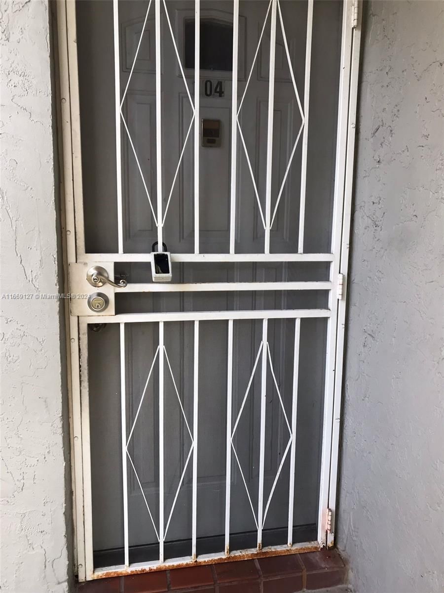 Real estate property located at 423 210th Cir Ter #104-25, Miami-dade, Monterey Village-one Cond, Miami, FL