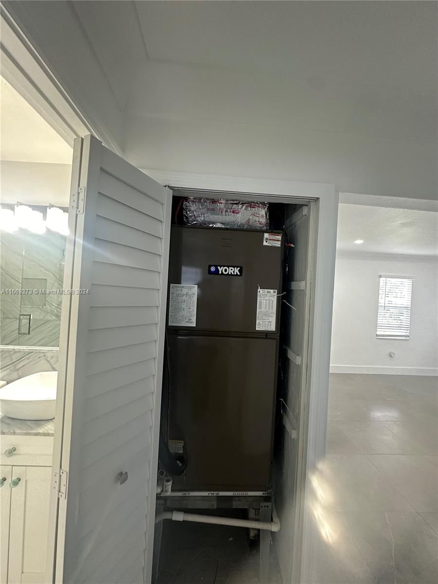 Real estate property located at 3240 101st St, Miami-dade, The Tropics Addn, Miami, FL