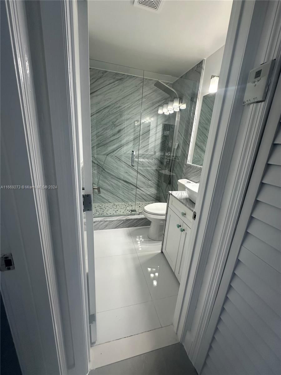 Real estate property located at 3240 101st St, Miami-dade, The Tropics Addn, Miami, FL