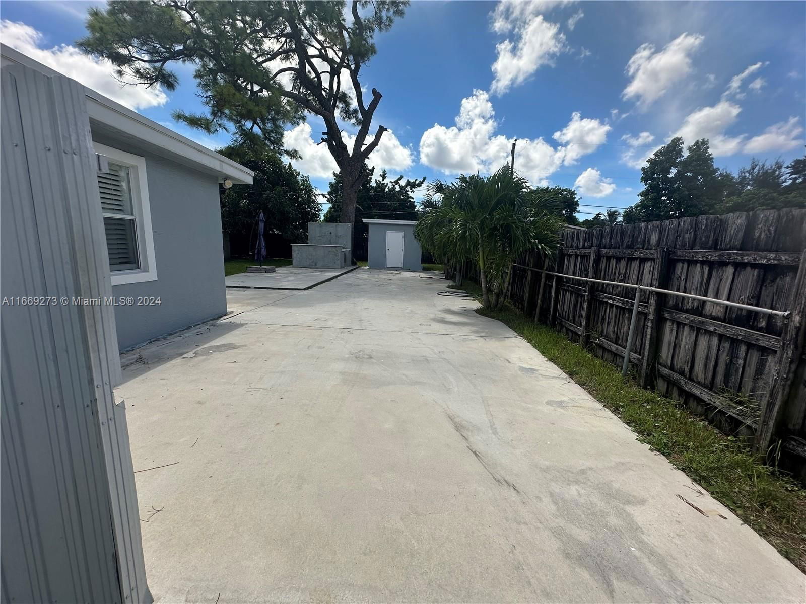 Real estate property located at 3240 101st St, Miami-dade, The Tropics Addn, Miami, FL