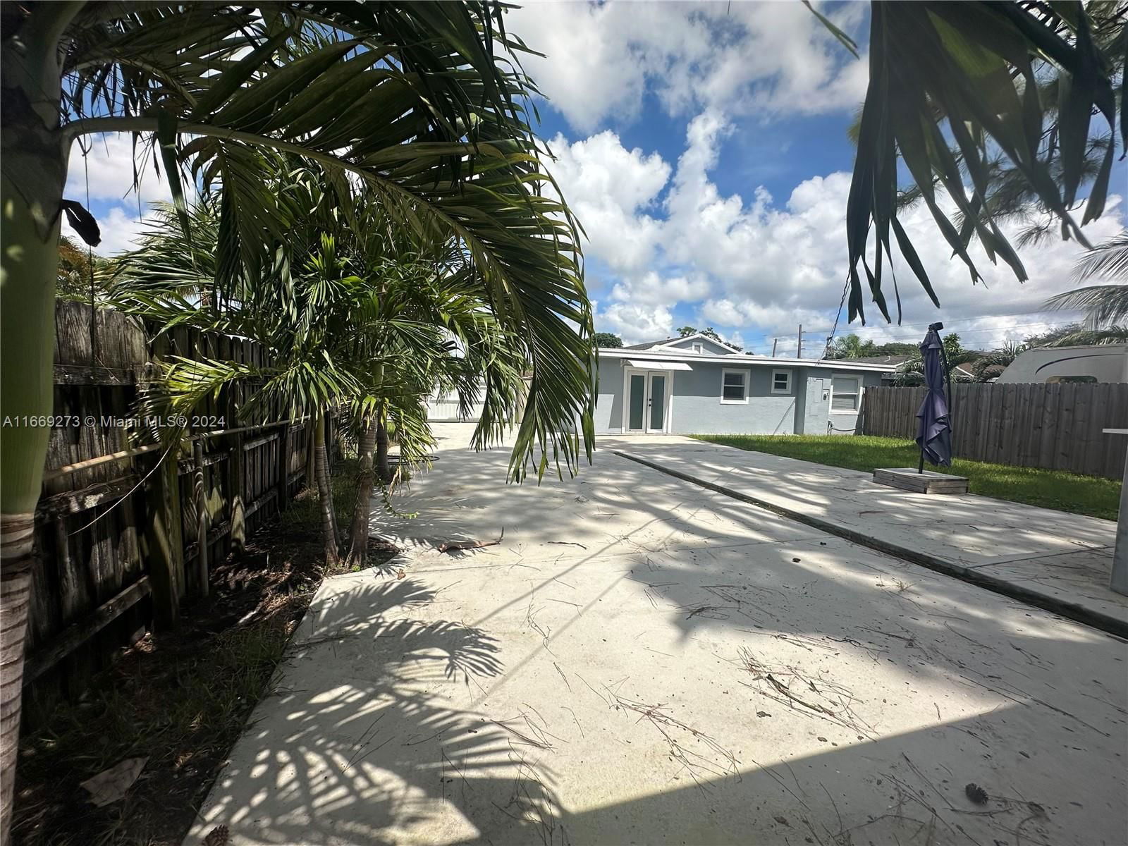 Real estate property located at 3240 101st St, Miami-dade, The Tropics Addn, Miami, FL