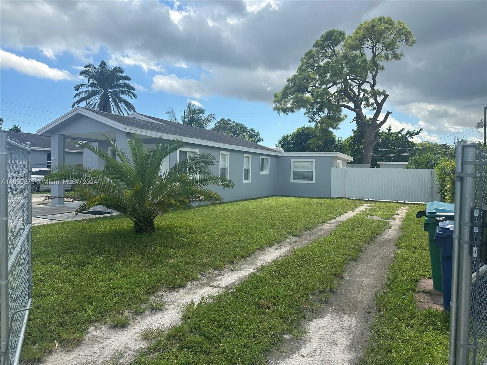 Real estate property located at 3240 101st St, Miami-dade, The Tropics Addn, Miami, FL