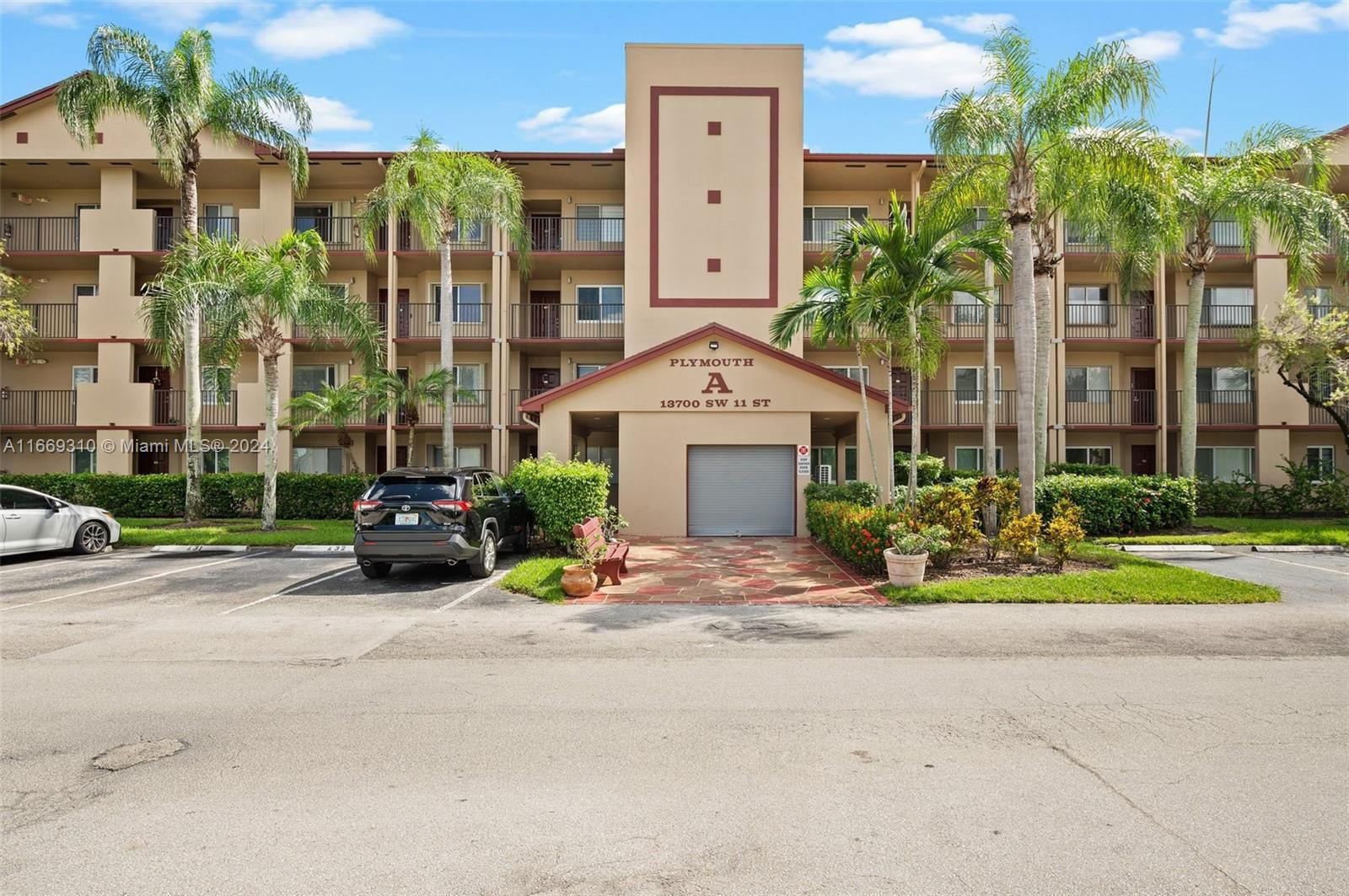 Real estate property located at 13700 11th St #104A, Broward, PLYMOUTH AT CENTURY VILLA, Pembroke Pines, FL