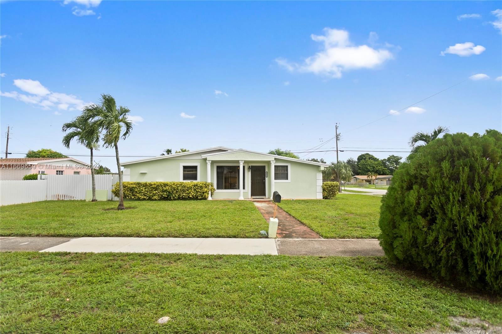 Real estate property located at 3021 187th St, Miami-Dade, CAROL CITY 4TH ADDN, Miami Gardens, FL