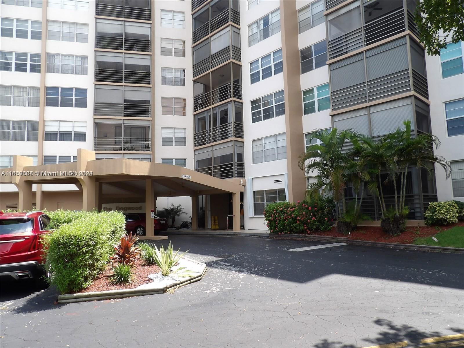 Real estate property located at 1100 Saint Charles Pl #414, Broward, PARK PLACE CONDOMINIUM NO, Pembroke Pines, FL