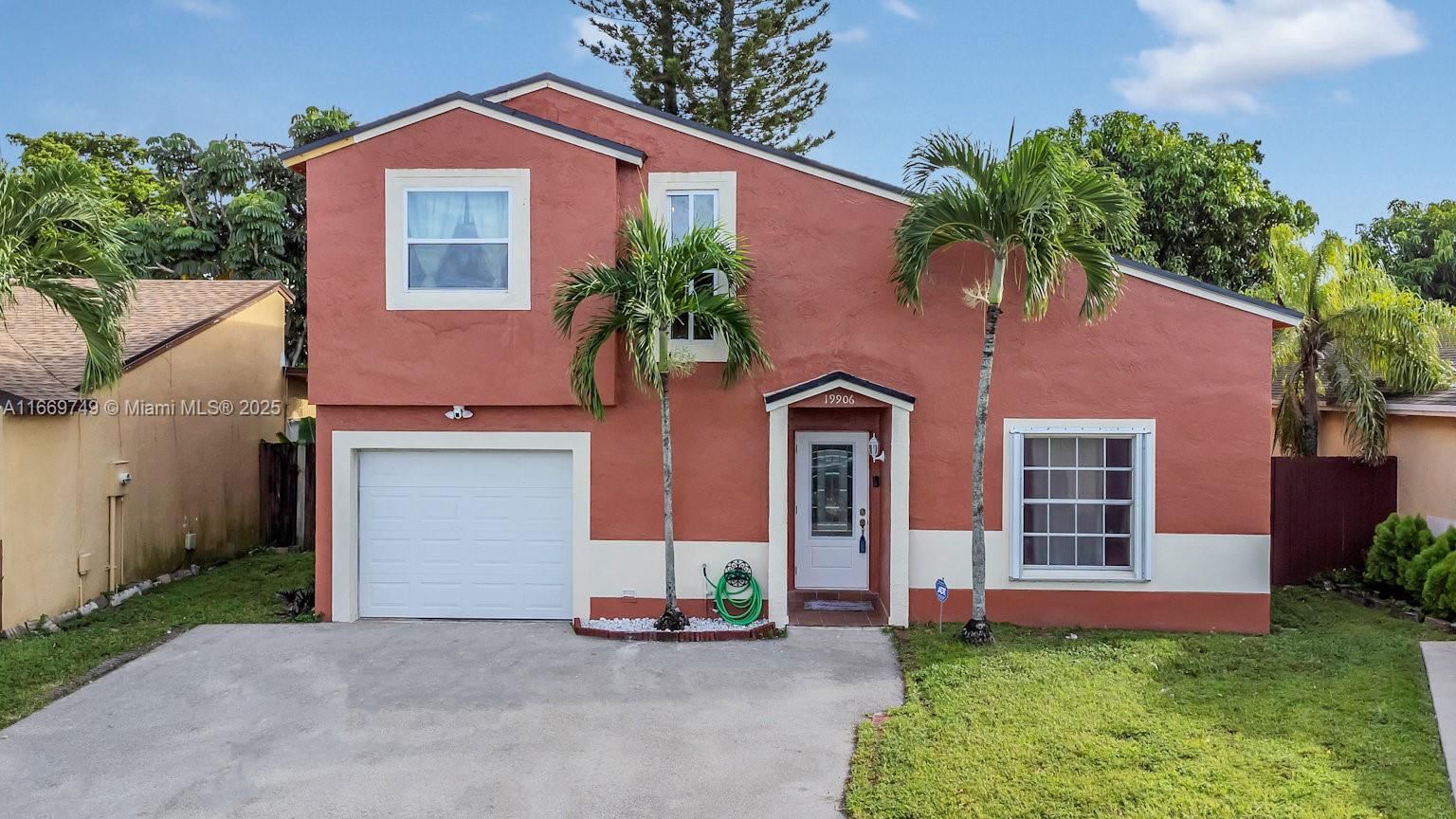 Real estate property located at 19906 67th Ct, Miami-Dade, COUNTRY LAKE HOMES 2ND AD, Hialeah, FL