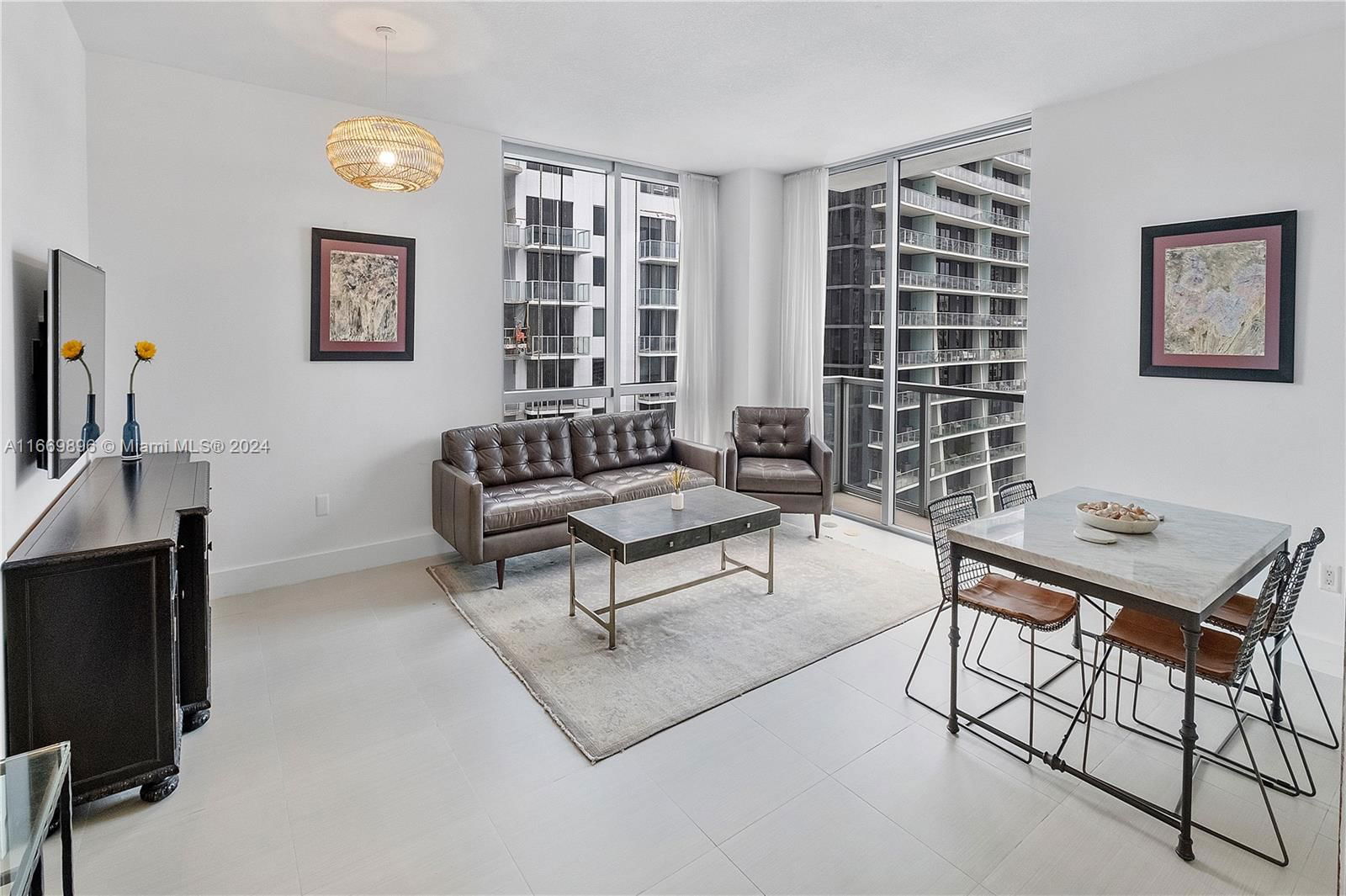 Real estate property located at 1060 Brickell Ave #3117, Miami-Dade, 1060 BRICKELL CONDO, Miami, FL