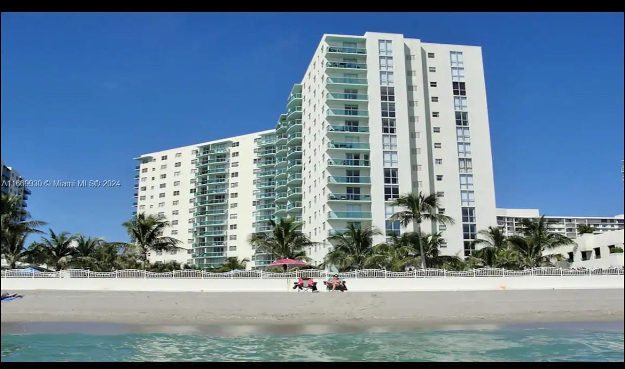 Real estate property located at 3801 Ocean Dr #2R, Broward, Tides On Hollywood Beach, Hollywood, FL