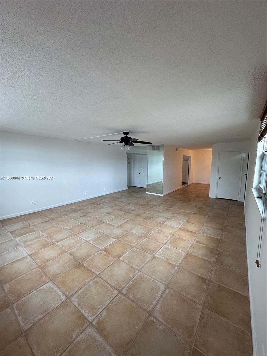 Real estate property located at 1811 Jefferson St #410, Broward, TELSTAR CONDOMINIUM INC, Hollywood, FL