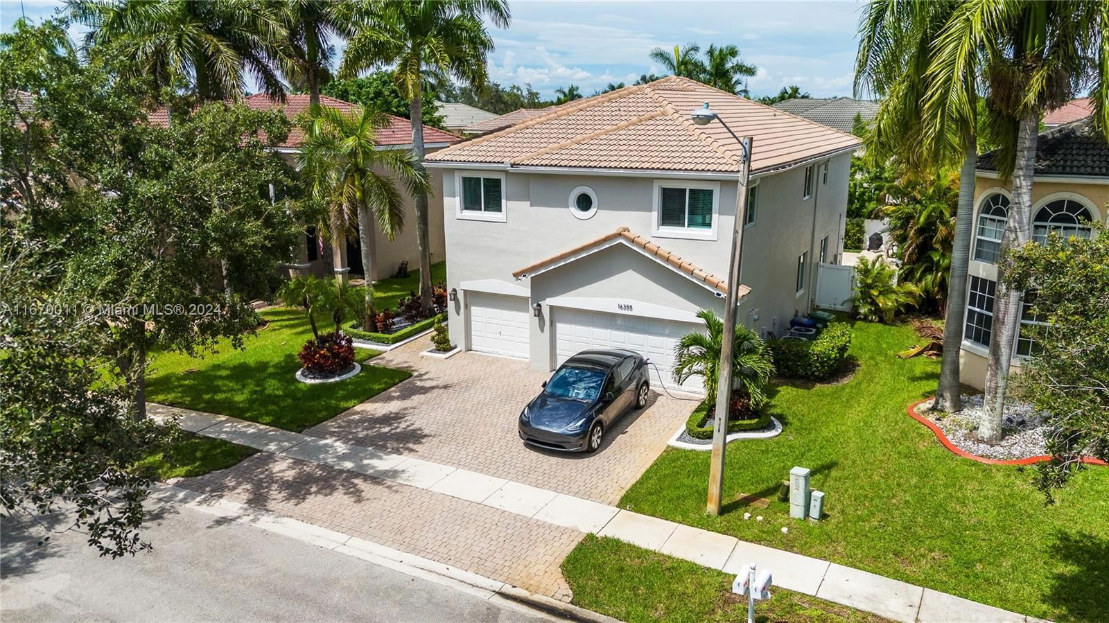 Real estate property located at 16355 16 ST, Broward, HEFTLER HOMES AT PEMBROKE, Pembroke Pines, FL