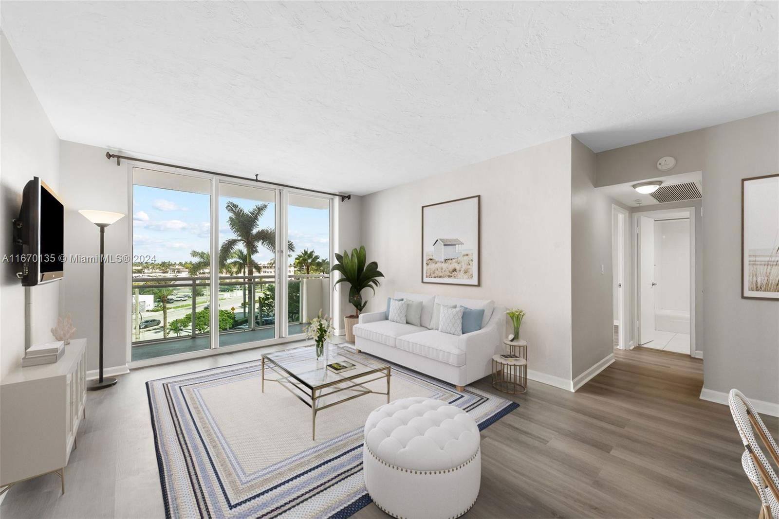 Real estate property located at 3001 Ocean Dr #429, Broward, RESIDENCES ON HOLLYWOOD B, Hollywood, FL