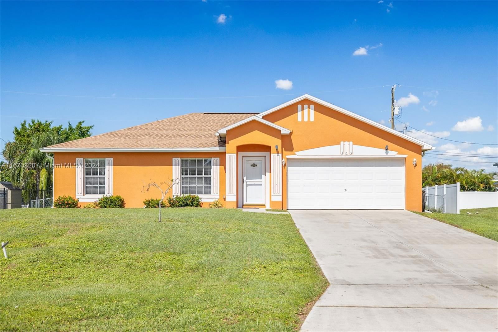 Real estate property located at 305 SE 3rd St, Lee, Cape Coral, Cape Coral, FL