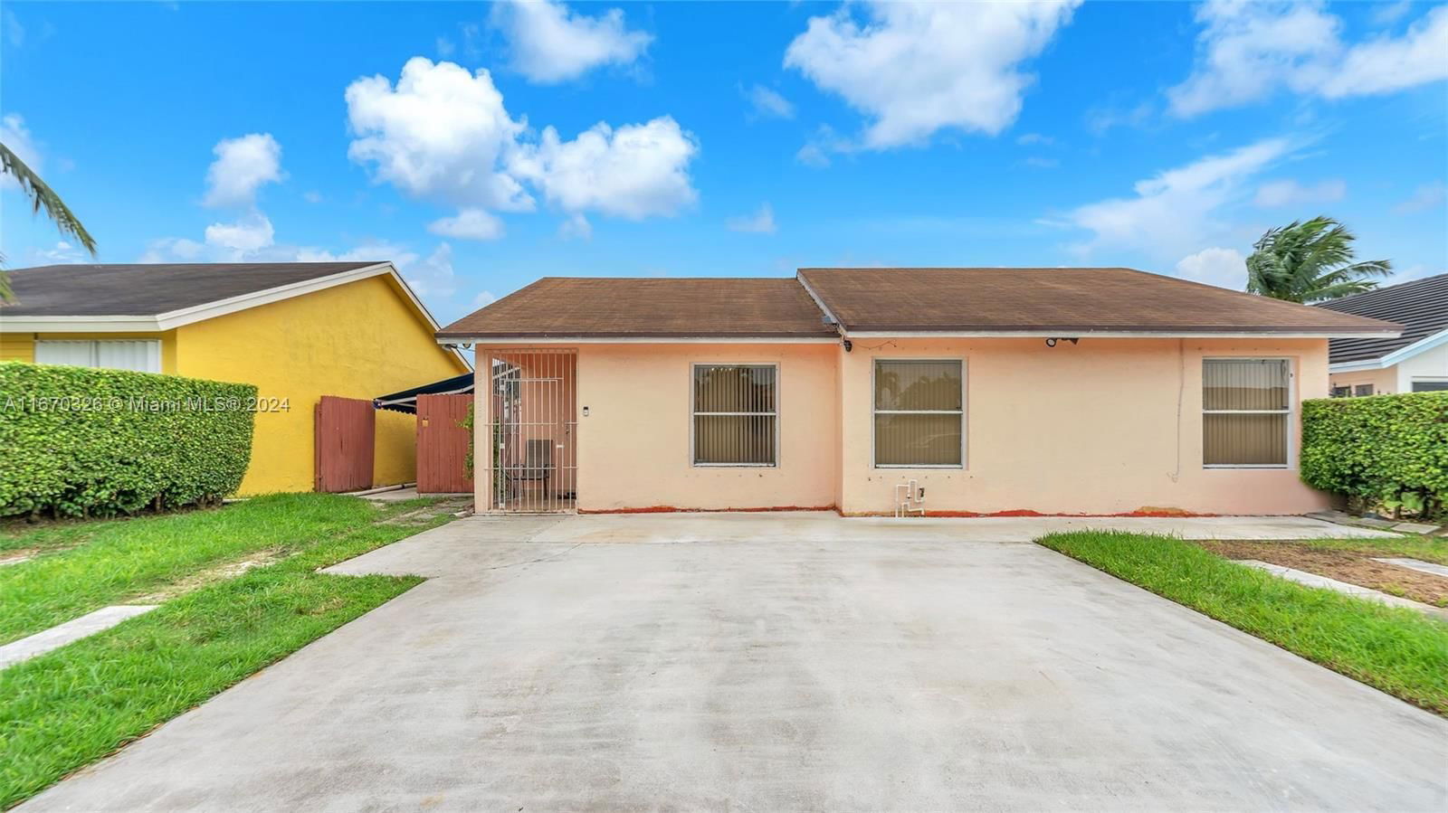 Real estate property located at 30233 161st Ct, Miami-Dade, PINE NEEDLES EAST HOMES S, Homestead, FL