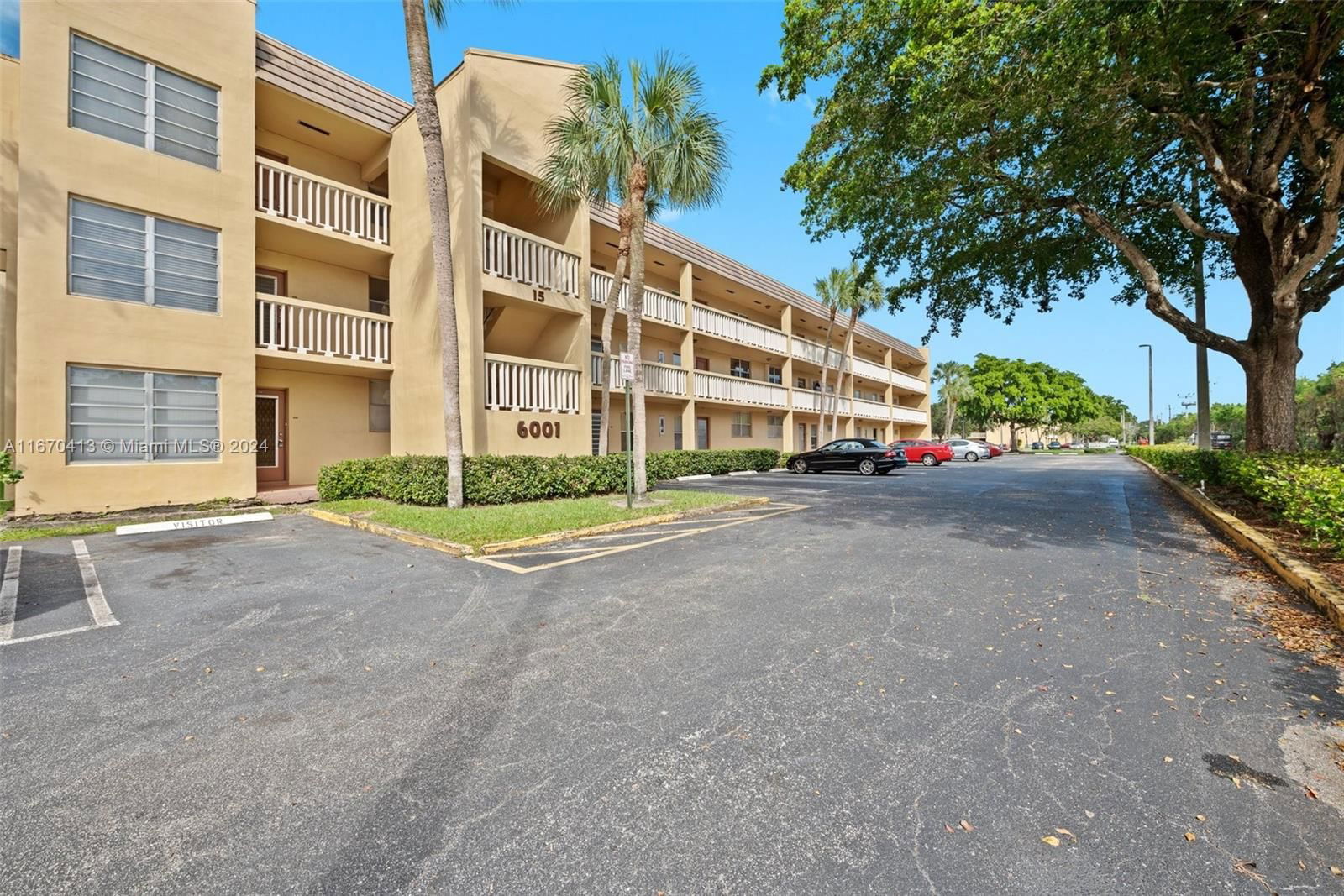 Real estate property located at 6001 61st Ave #201, Broward, BERMUDA CLUB FIVE CONDO, Tamarac, FL