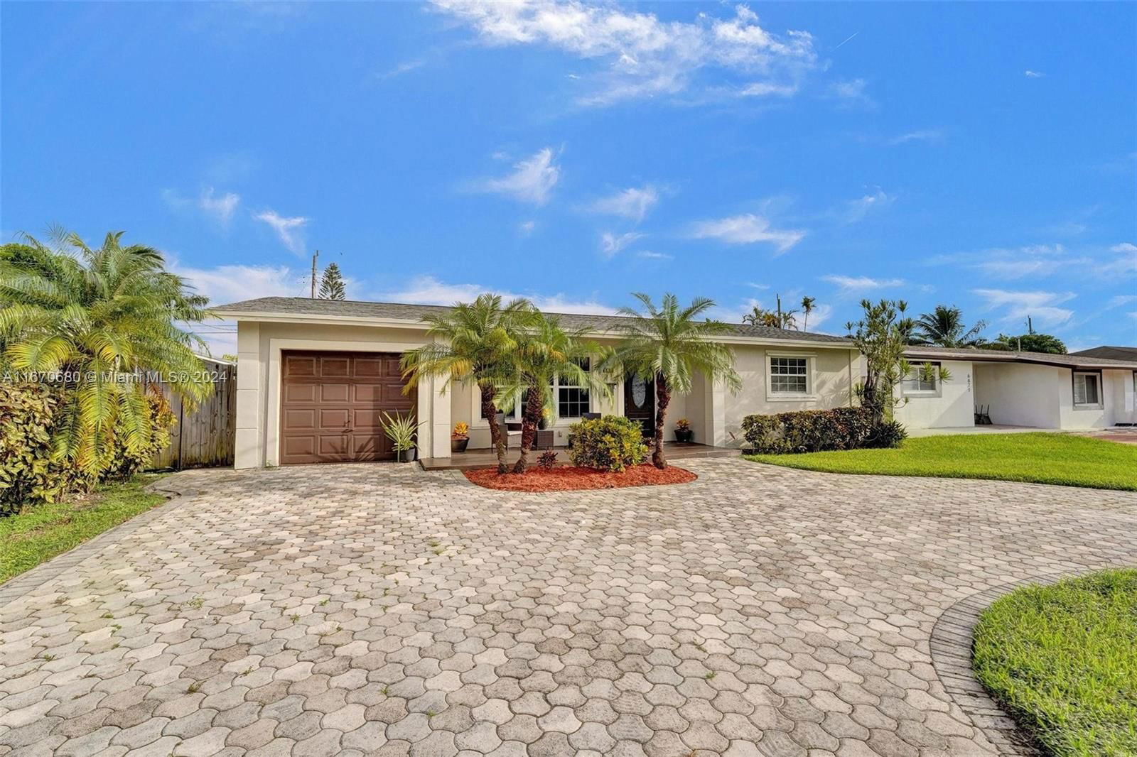 Real estate property located at 6625 Coconut Dr, Broward, MIRAMAR ISLES SEC 3, Miramar, FL