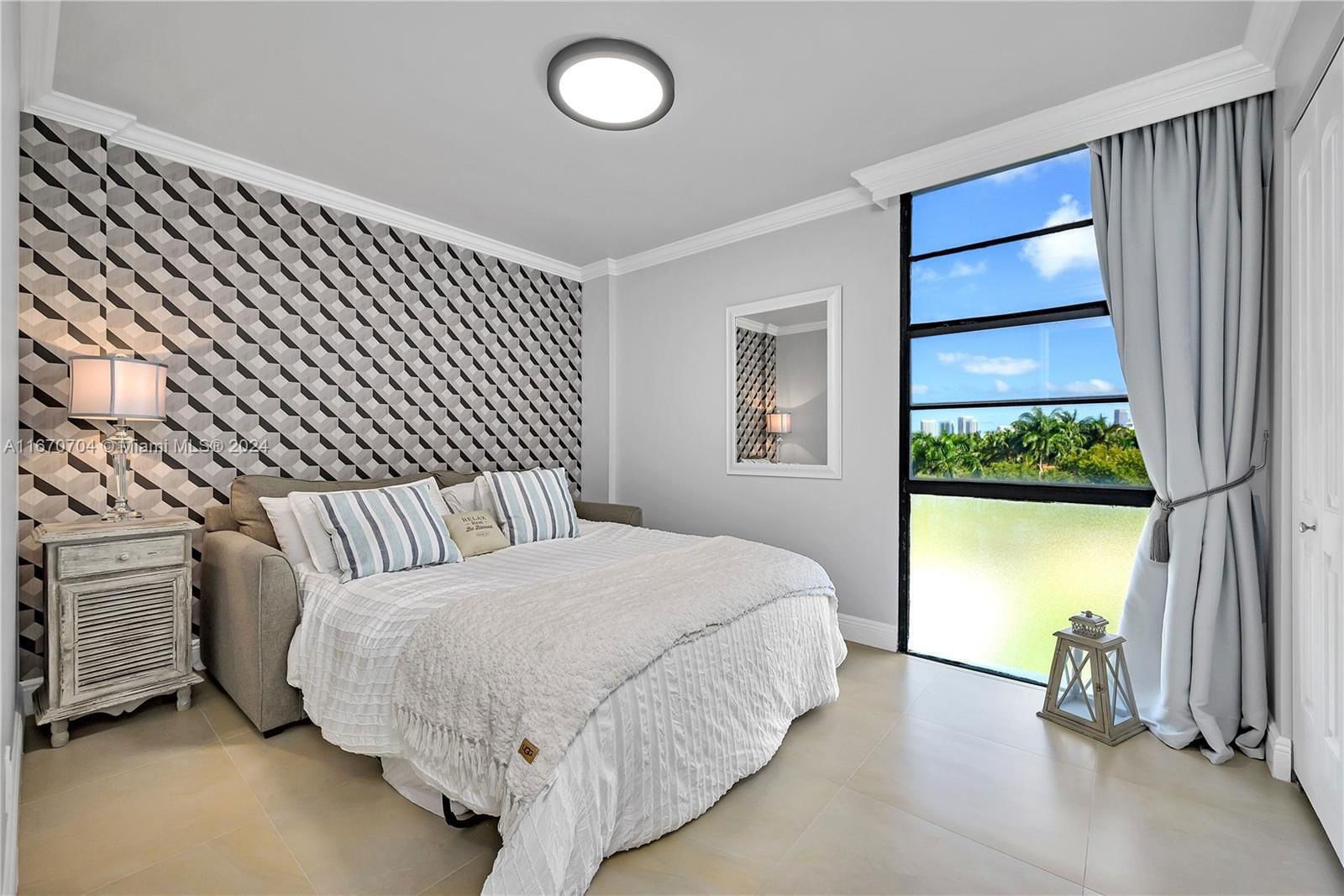 Real estate property located at 20500 Country Club Dr #501, Miami-dade, Biscaya Iii Condo, Aventura, FL