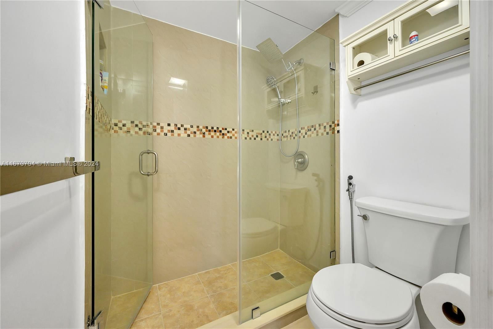Real estate property located at 20500 Country Club Dr #501, Miami-dade, Biscaya Iii Condo, Aventura, FL