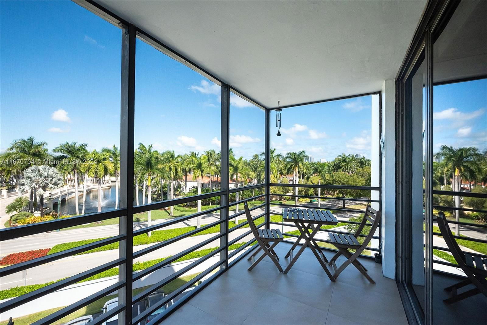 Real estate property located at 20500 Country Club Dr #501, Miami-dade, Biscaya Iii Condo, Aventura, FL