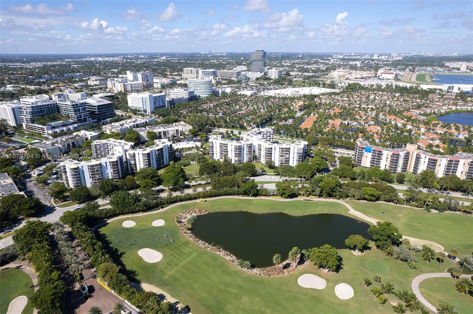 Real estate property located at 20500 Country Club Dr #501, Miami-dade, Biscaya Iii Condo, Aventura, FL
